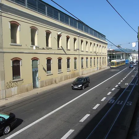 Find Me Alcantara Apartament